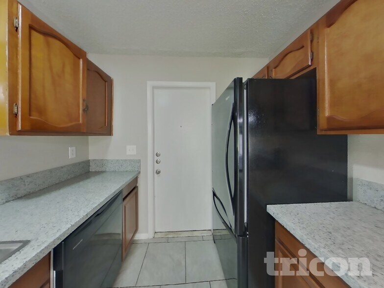 Building Photo - 5015 Walt Schirra St