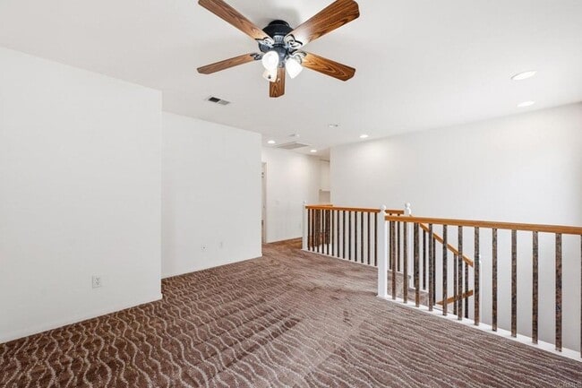 Building Photo - 5643 Willowmere Ln