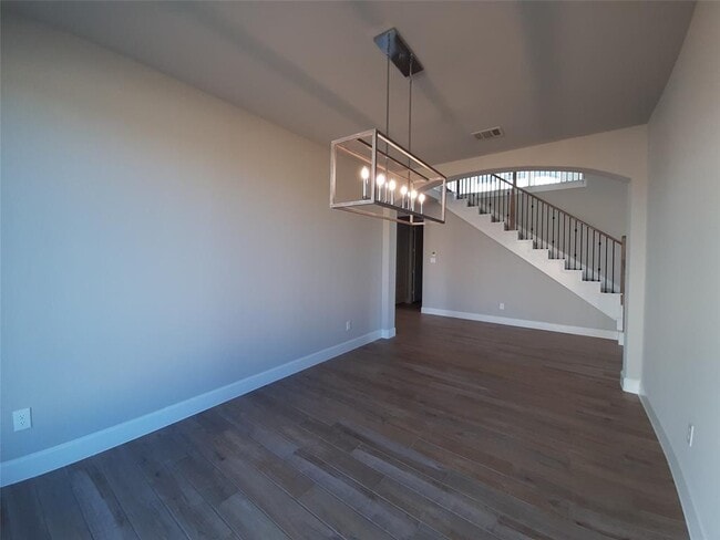 Building Photo - 7575 Pemberley Ct