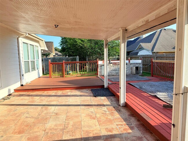Building Photo - 4010 Highland Vale Ct