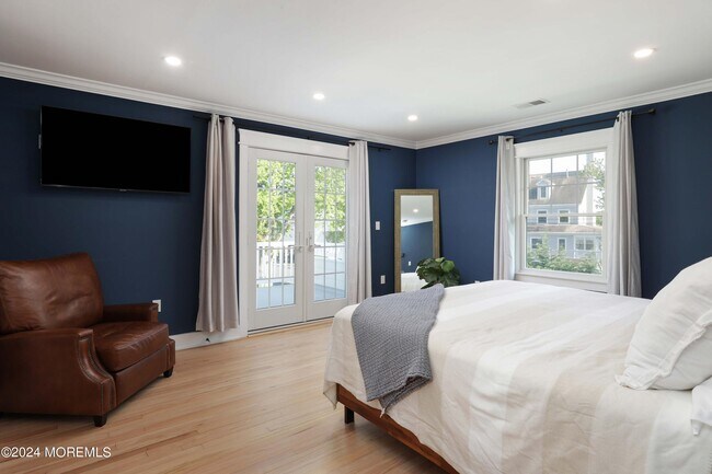 Building Photo - 408 Central Ave