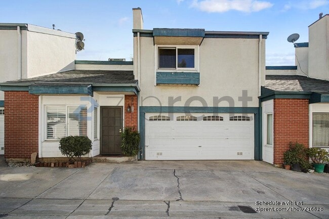 Building Photo - 3832 W Ave 43