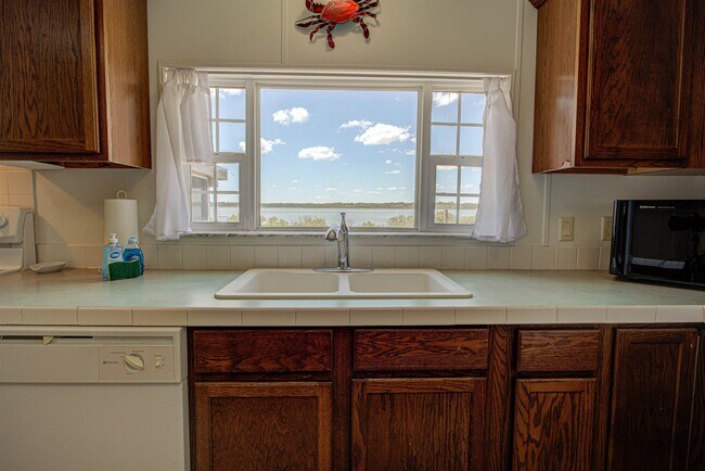 Building Photo - 6347 Salado Rd