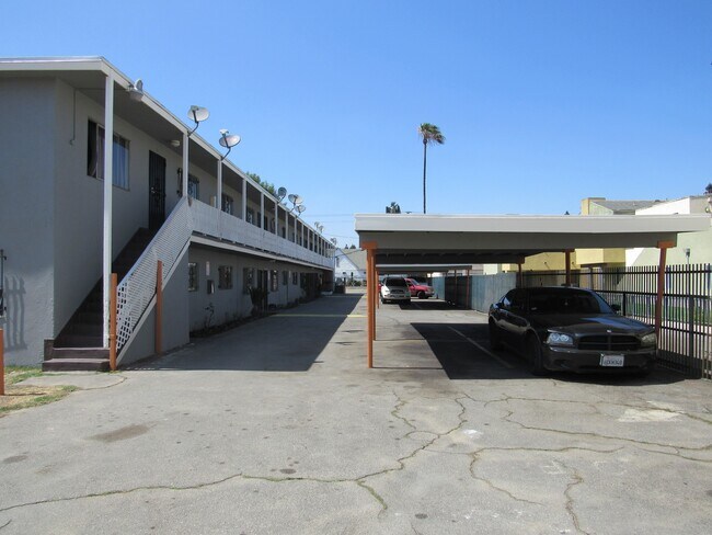 Building Photo - El Segundo Apts