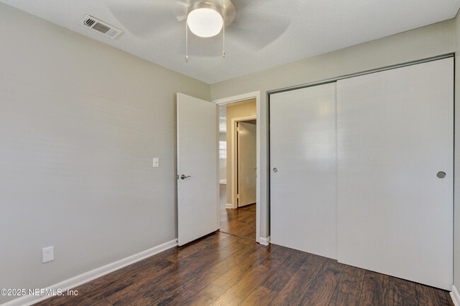 Building Photo - 748 Foxbriar Cove