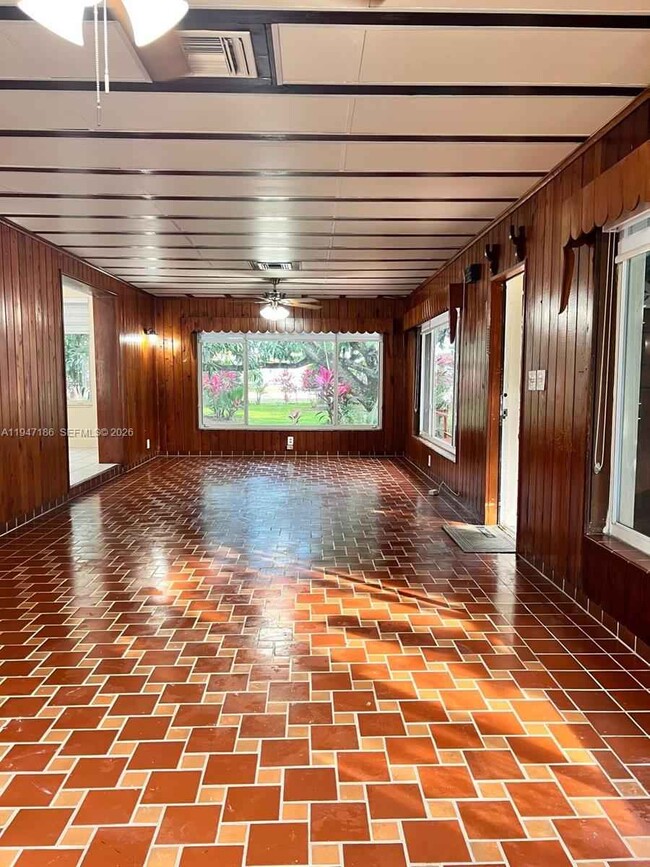 Building Photo - Southwest 97th Avenue, Miami, FL 33165 - 3 BR 2 BA single-family home