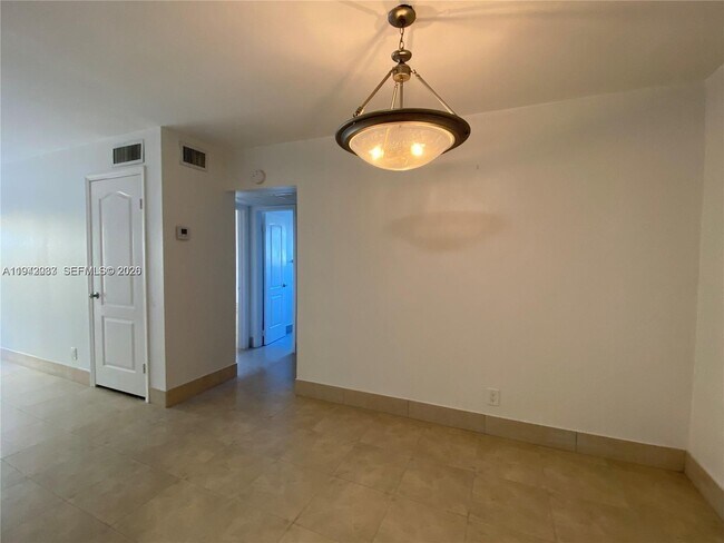 Building Photo - 11398 Royal Palm Blvd