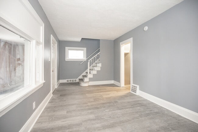 Building Photo - 10315 Gay Ave