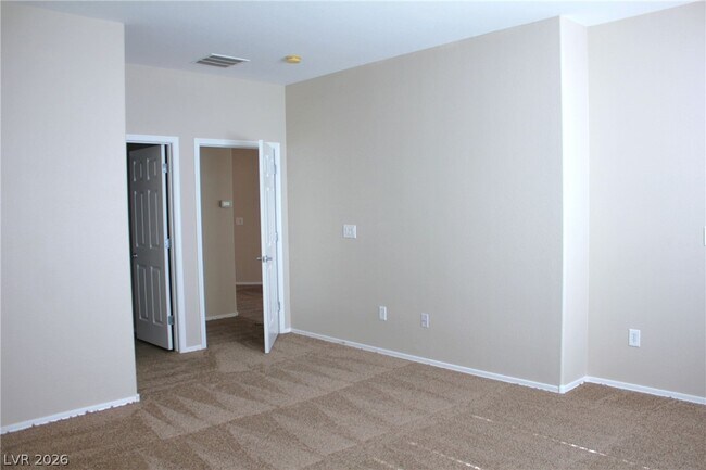 Building Photo - 2212 Sawtooth Mountain Dr