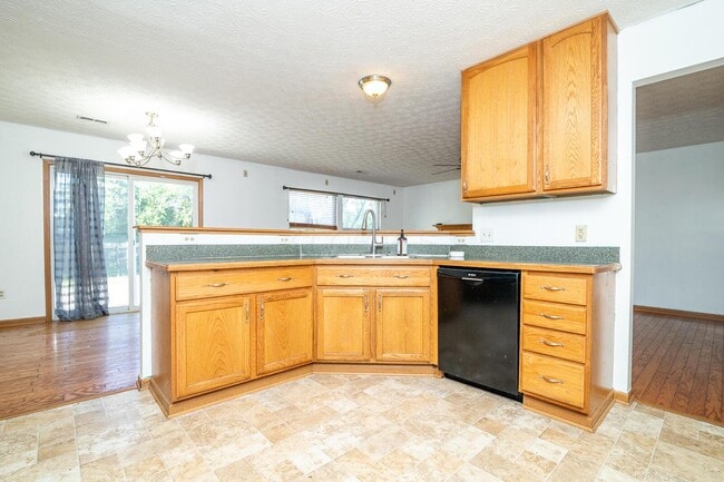 Building Photo - 6193 Nasby Dr