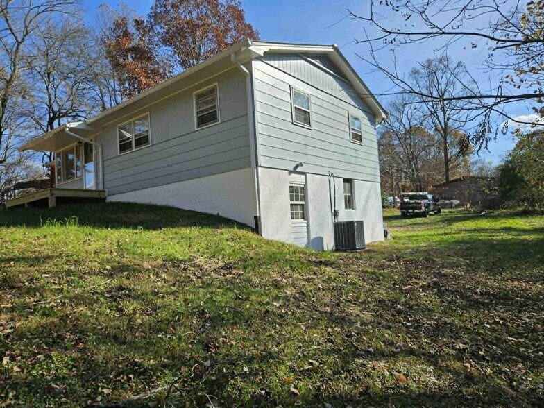 Back - 110 McKinney Rd