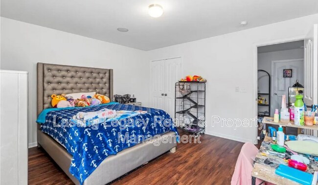 Building Photo - 5047 Mt Hope Dr