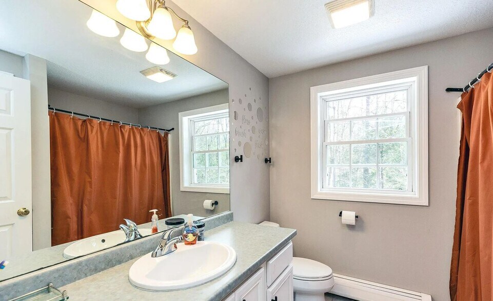 Building Photo - 5 Deer Run