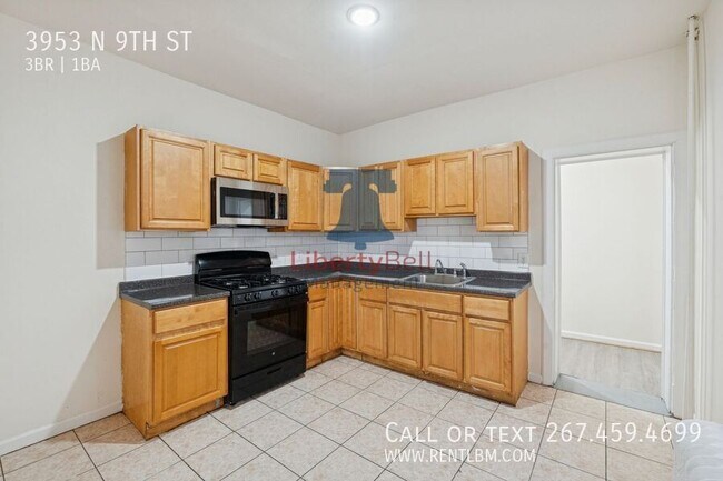 Building Photo - 3953 N 9th St