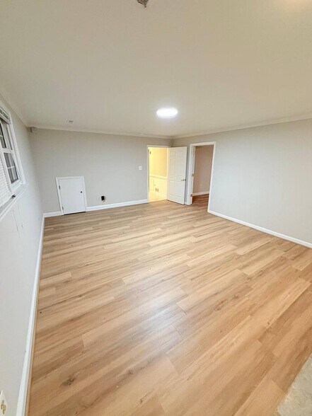 Building Photo - 4515 Forest Hill Dr