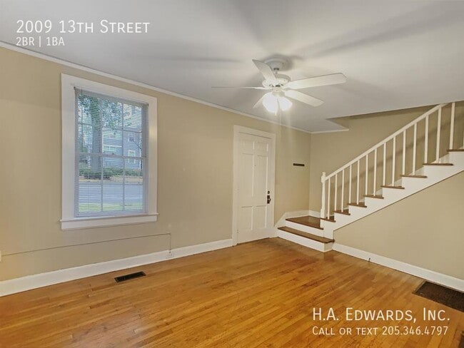 Building Photo - 2009 13th St