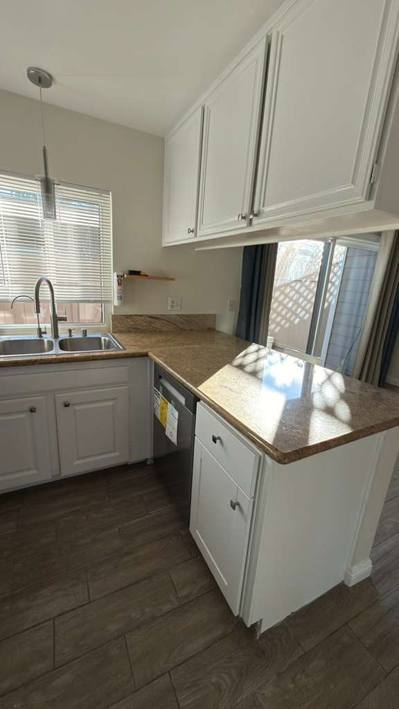 Building Photo - 22 Latitude Ct