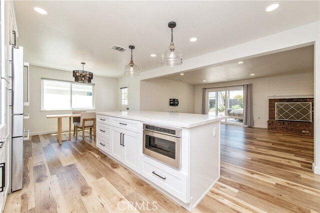 Building Photo - 13381 Del Cerro Dr