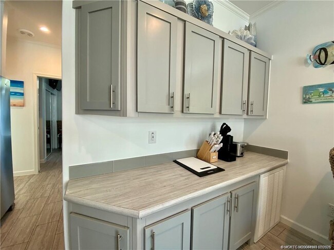 Building Photo - 43 NE Nautical Dr