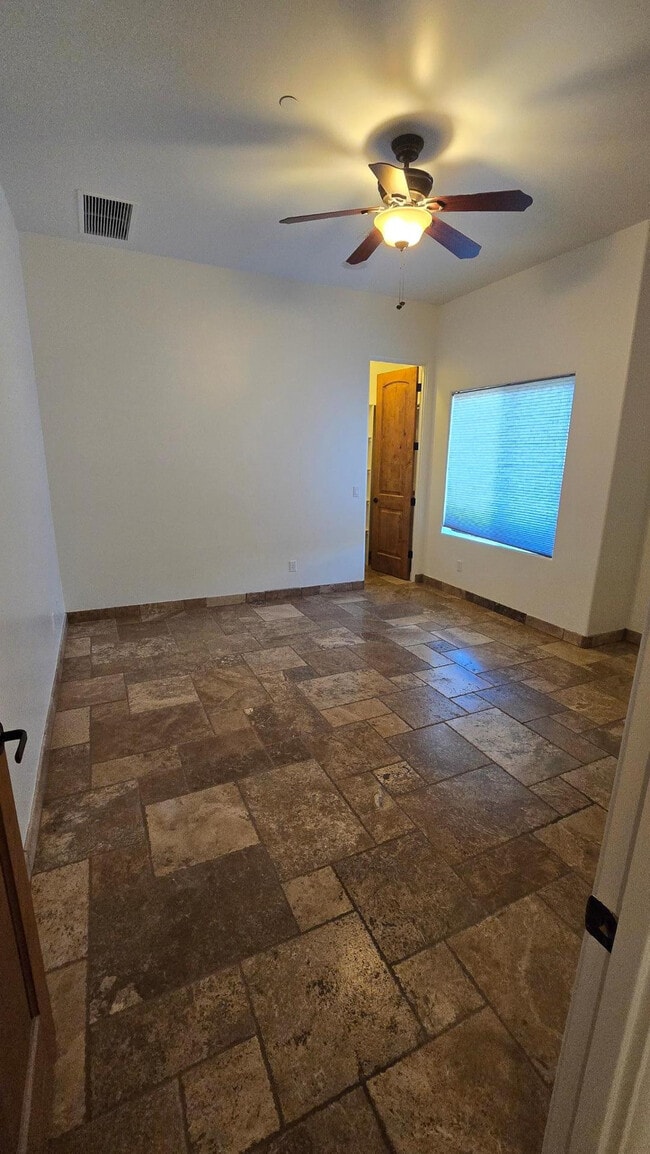 Building Photo - 4485 E Quail Brush Rd