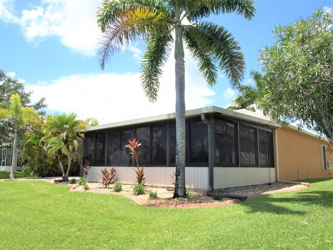 Building Photo - 1281 Berryhill Dr