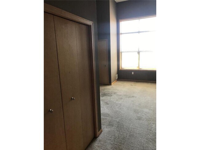 Building Photo - 3310 Nicollet Ave
