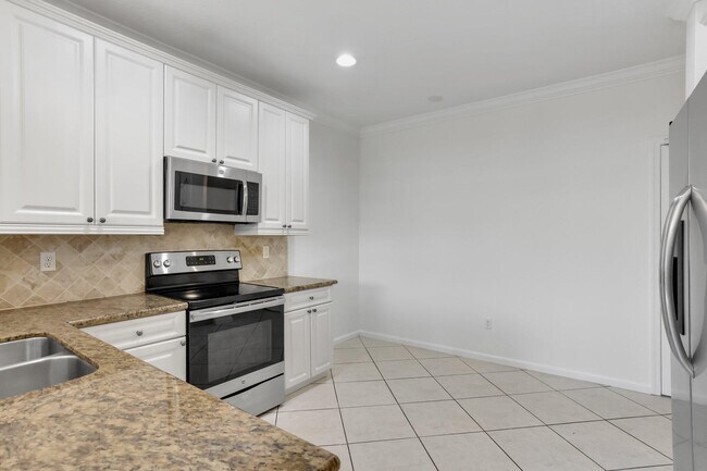 Building Photo - 4719 N Prive Cir