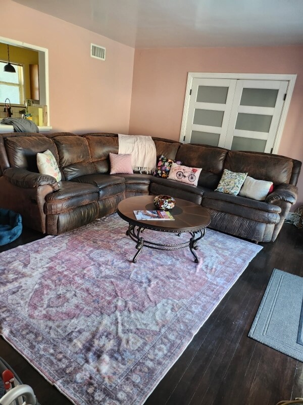 Building Photo - 1320 S Fleetwell Ave