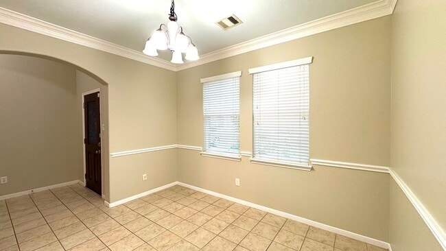 Building Photo - 8923 Willow Wind Ln