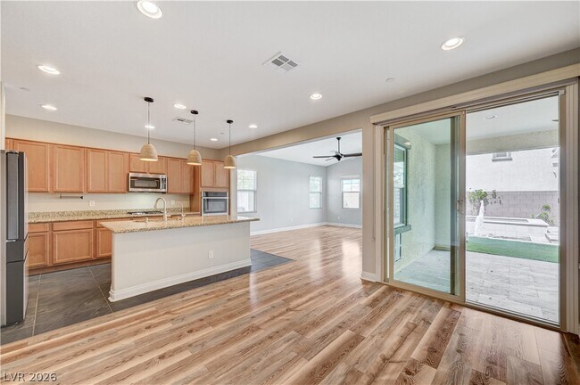 Building Photo - 276 Homeward Way