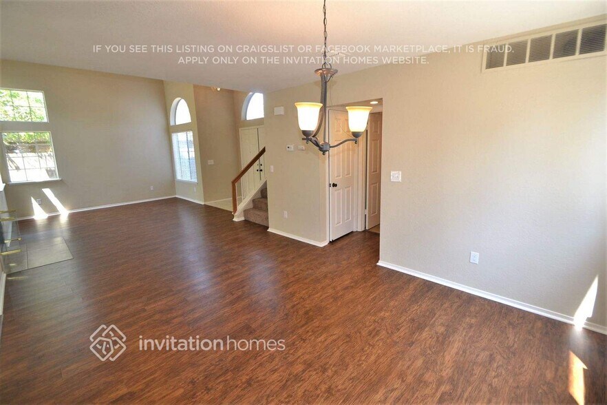 Building Photo - 4008 Tawny Meadow Way