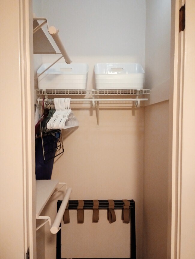 Building Photo - 1209 32nd St