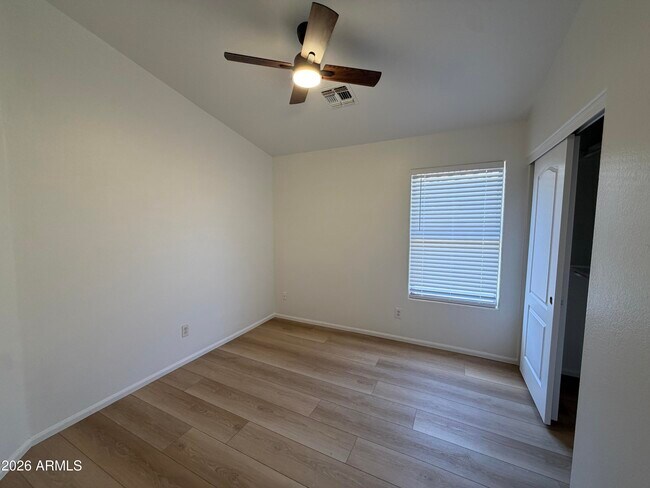 Building Photo - 1225 N 159th Dr