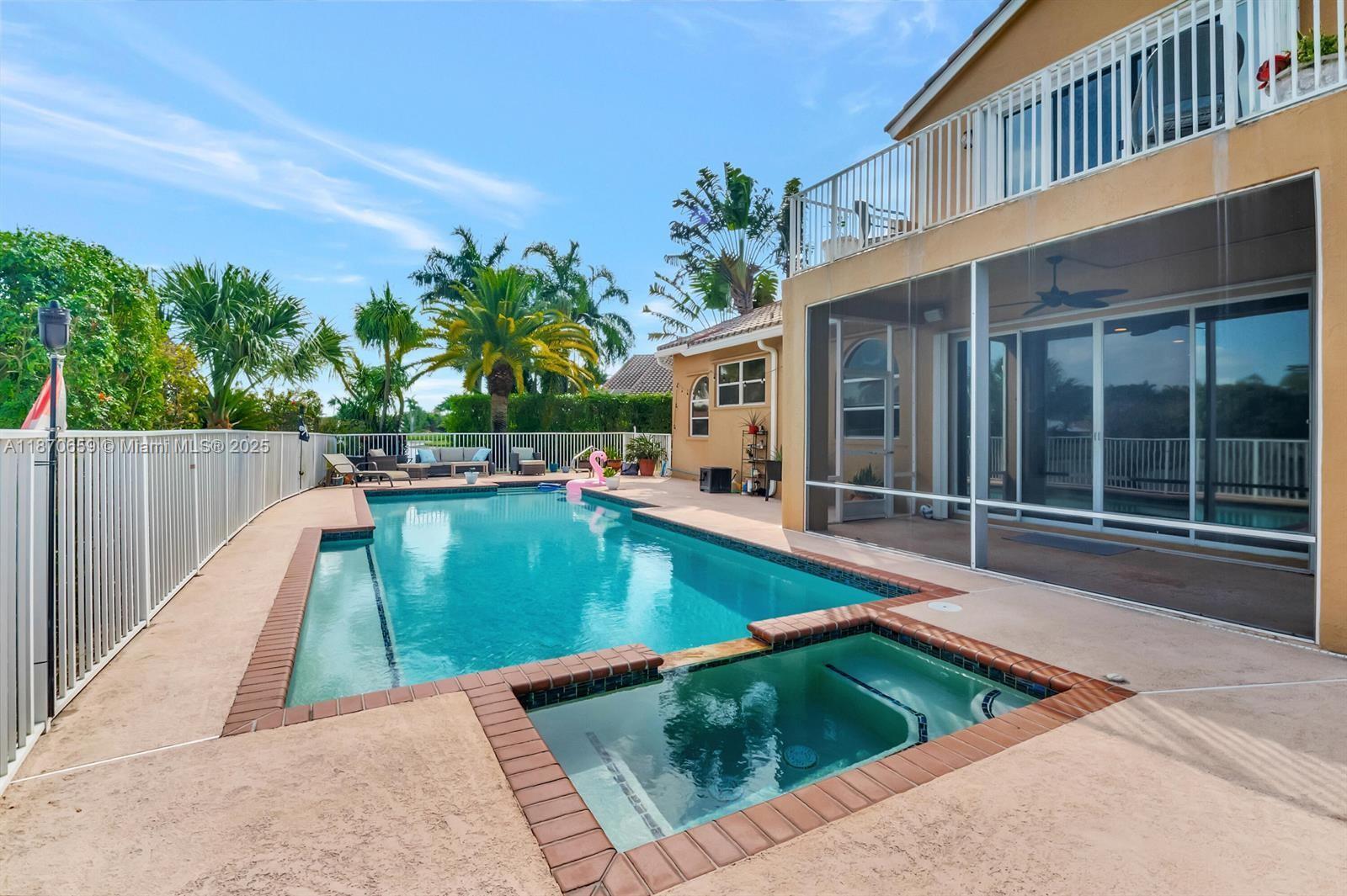 Building Photo - 19314 King Palm Ct