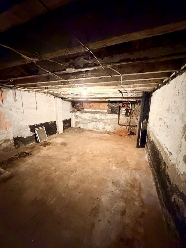 Building Photo - 1448 S 27th St