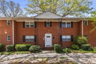 Building Photo - 3660 Peachtree Rd NE