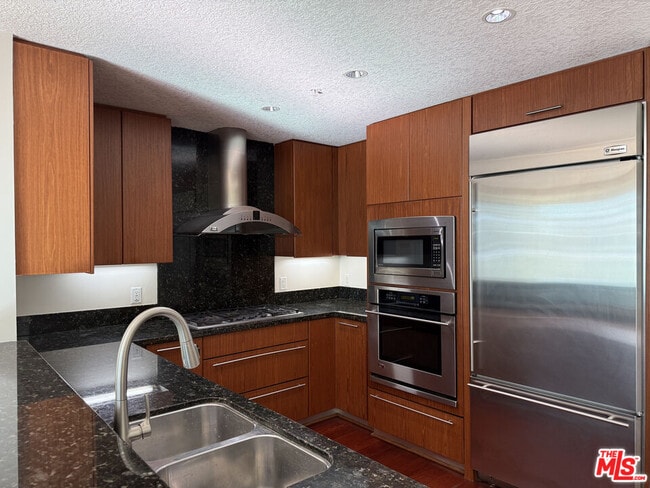 Building Photo - 3141 Michelson Dr