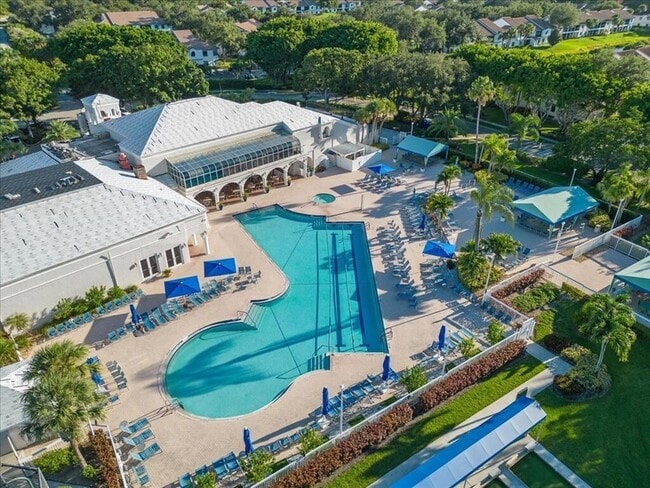 Building Photo - 5415 Verona Dr