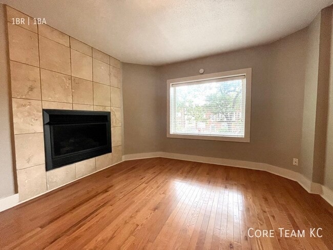 Building Photo - 4328 Roanoke Pkwy