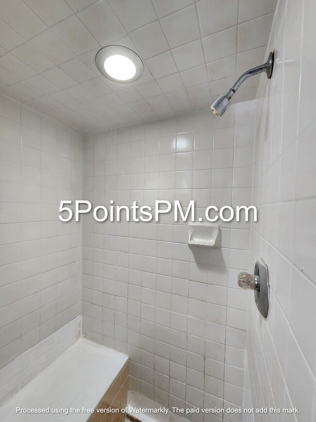 Building Photo - 5178 Homewood Ave