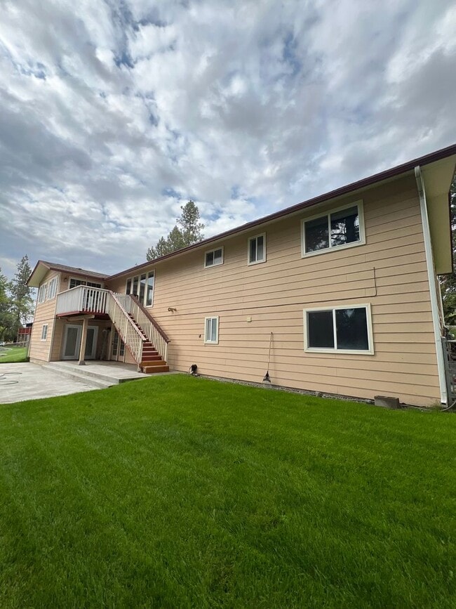 Building Photo - Mead Home Coming Soon!