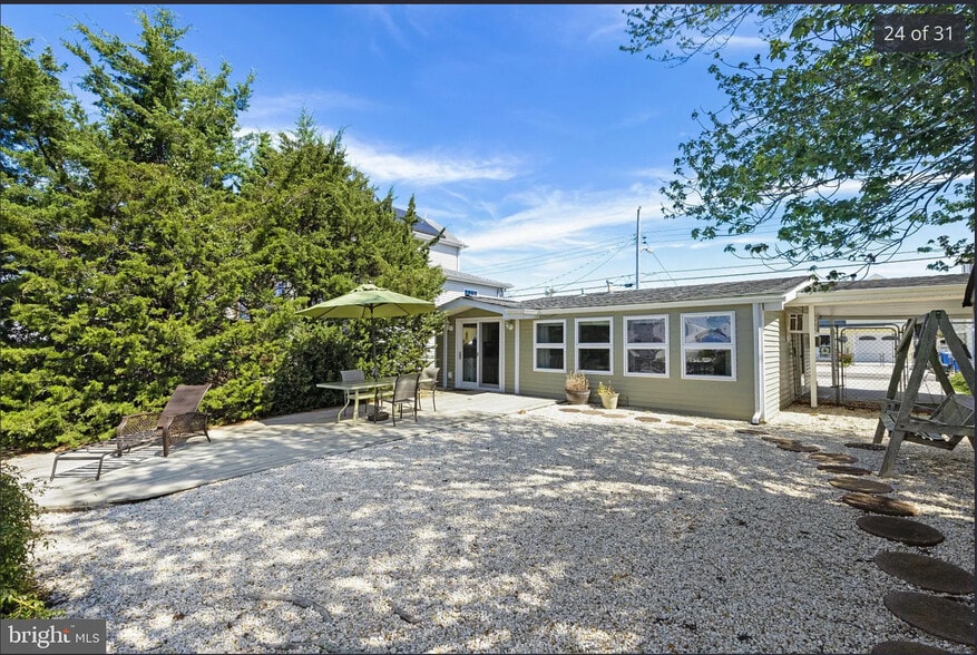 Building Photo - 52 Florence Ln