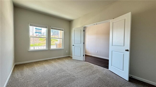 Building Photo - 228 Water Oak Wy