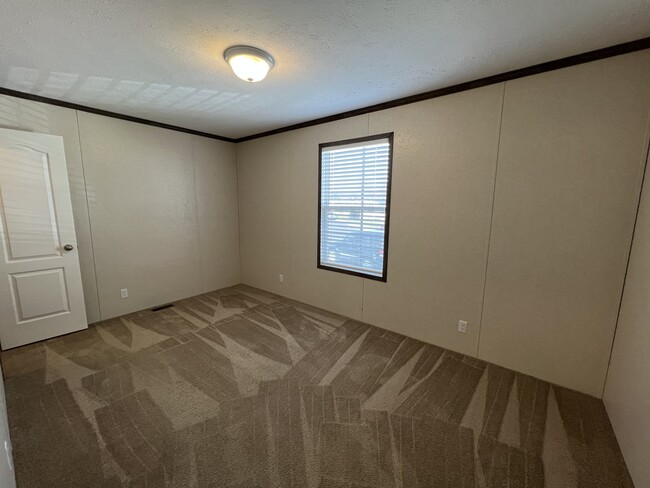 Building Photo - 149 Birch Ct