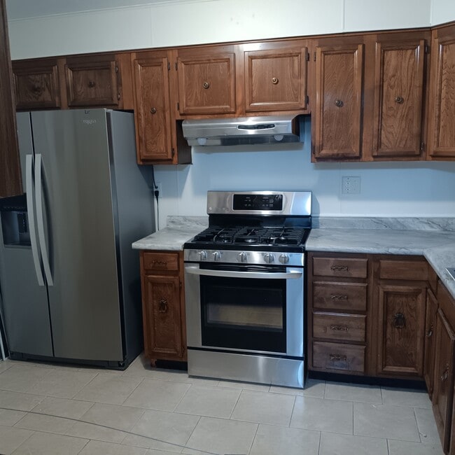 Building Photo - 1701 Chase St