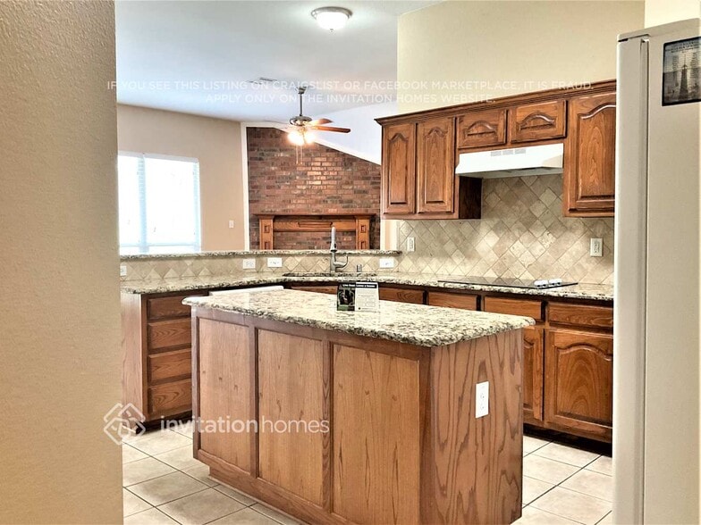 Building Photo - 2730 Beacon Hill Dr