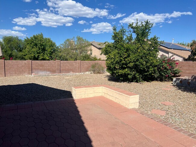 Building Photo - Vail- 3 bedroom/ 2 bathroom with 3 car garage