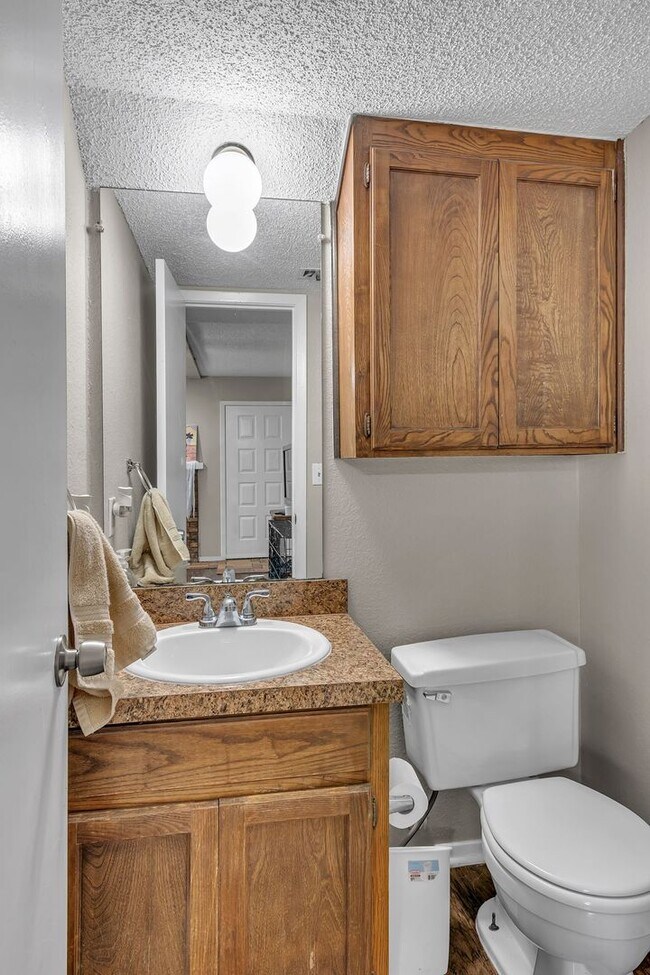 Building Photo - 3808-3814 Coates Circle