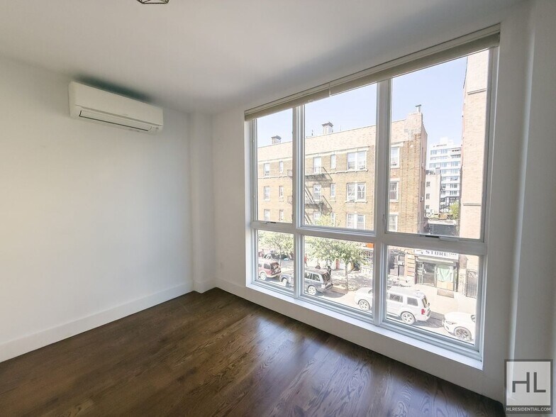 Building Photo - Stunning Two-Bedroom Duplex with Soaring 1...