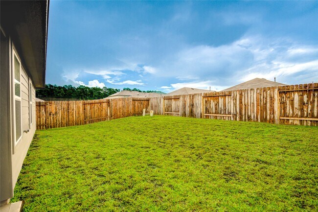 Building Photo - 5618 Redstone Gardens Dr